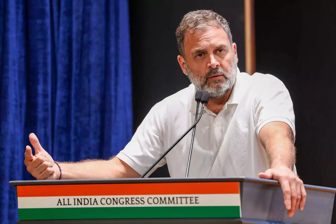 Rahul Gandhi ने धनतेरस पर देशवासियों को सुख, सौभाग्य और समृद्धि की शुभकामनाएं दीं Rahul Gandhi ने धनतेरस पर देशवासियों को सुख, सौभाग्य और समृद्धि की शुभकामनाएं दीं