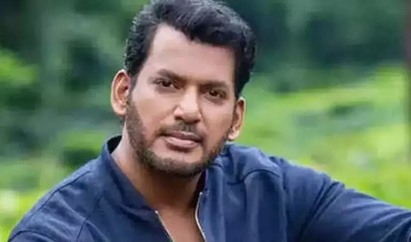 Vishal ने अपने शरीर के लगभग 119 स्ट्रेच बताए Vishal ने अपने शरीर के लगभग 119 स्ट्रेच बताए