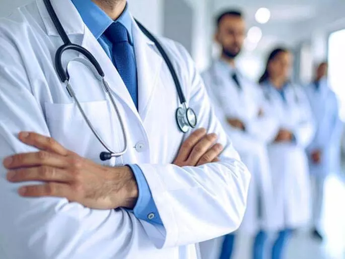 MBBS प्रवेश रैकेट: 151 छात्रों पर प्रतिबंध, सीईटी सेल की कार्रवाई MBBS प्रवेश रैकेट: 151 छात्रों पर प्रतिबंध, सीईटी सेल की कार्रवाई