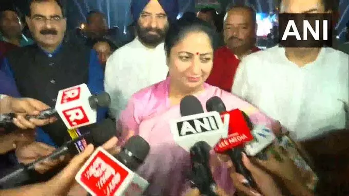 मुख्यमंत्री रेखा गुप्ता ने पर्व की शुभकामनाएं दीं, कर्तव्य पथ पर लाखों दीयों की रोशनी मुख्यमंत्री रेखा गुप्ता ने पर्व की शुभकामनाएं दीं, कर्तव्य पथ पर लाखों दीयों की रोशनी