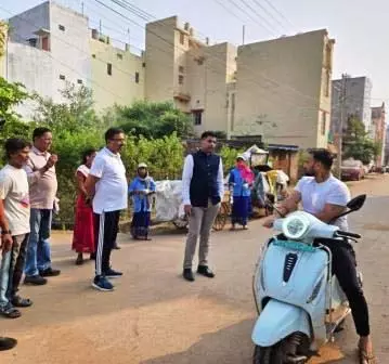 लेक्टर ने भ्रमण कर सफाई व्यवस्था का किया निरीक्षण लेक्टर ने भ्रमण कर सफाई व्यवस्था का किया निरीक्षण