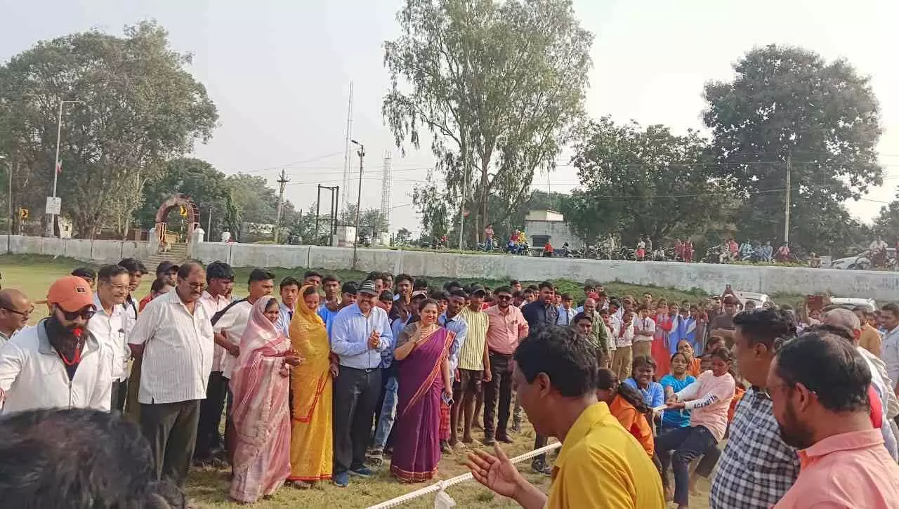 सांसद खेल महोत्सव: गेड़ी दौड़, पिट्ठूल और फुटबॉल खेलों में खिलाड़ियों ने दिखाया उत्साह और प्रतिभा सांसद खेल महोत्सव: गेड़ी दौड़, पिट्ठूल और फुटबॉल खेलों में खिलाड़ियों ने दिखाया उत्साह और प्रतिभा