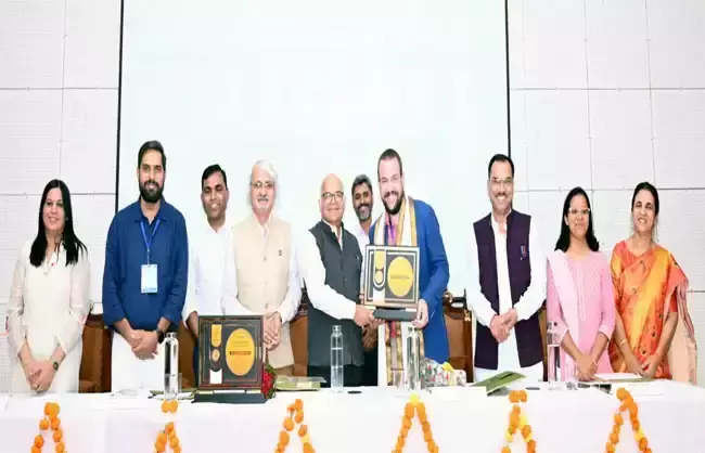 Narnaul: दस दिन चला ‘ज्ञान’ पाठ्यक्रम, हकेवि में हुआ समापन Narnaul: दस दिन चला ‘ज्ञान’ पाठ्यक्रम, हकेवि में हुआ समापन