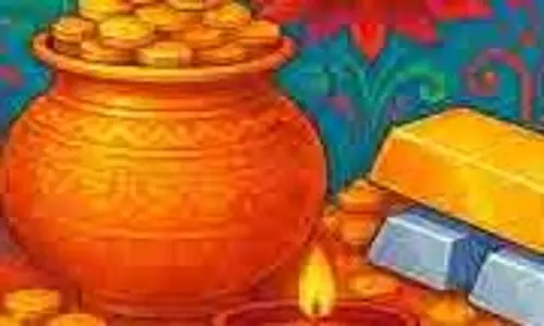 Dhanteras 2025: क्यों मनाया जाता है धनतेरस ,जानिए पौराणिक कथा, महत्व और मान्यताएं Dhanteras 2025: क्यों मनाया जाता है धनतेरस ,जानिए पौराणिक कथा, महत्व और मान्यताएं