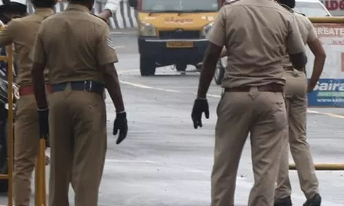 हाई अलर्ट: त्योहारी सीजन में सुरक्षा के लिए 26,000 पुलिसकर्मी तैनात
