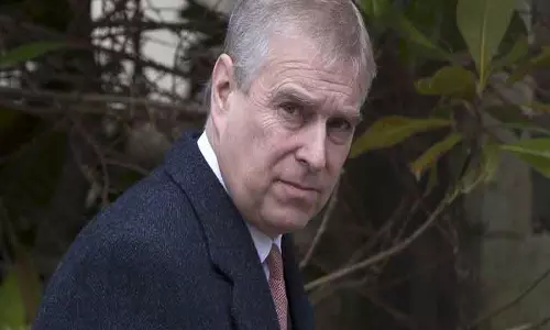London  घोटालों के बाद प्रिंस एंड्रयू ने शाही उपाधि त्यागी