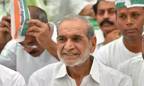 Sajjan Kumar की दोषसिद्धि के खिलाफ अपील पर 19 नवंबर को सुनवाई होगी Sajjan Kumar की दोषसिद्धि के खिलाफ अपील पर 19 नवंबर को सुनवाई होगी