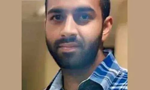 पंजाब के DIG Bhullar के ‘सहयोगी’ किरशनु की राजनेताओं, पुलिस और गायकों तक पहुंच थी पंजाब के DIG Bhullar के ‘सहयोगी’ किरशनु की राजनेताओं, पुलिस और गायकों तक पहुंच थी