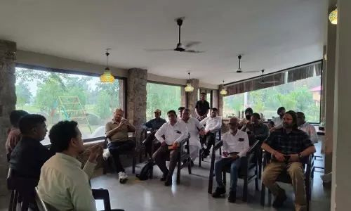 सिरपुर–बारनवापारा में पर्यटन को बढ़ावा देने रिसॉर्ट और होमस्टे संचालकों की हुई बैठक