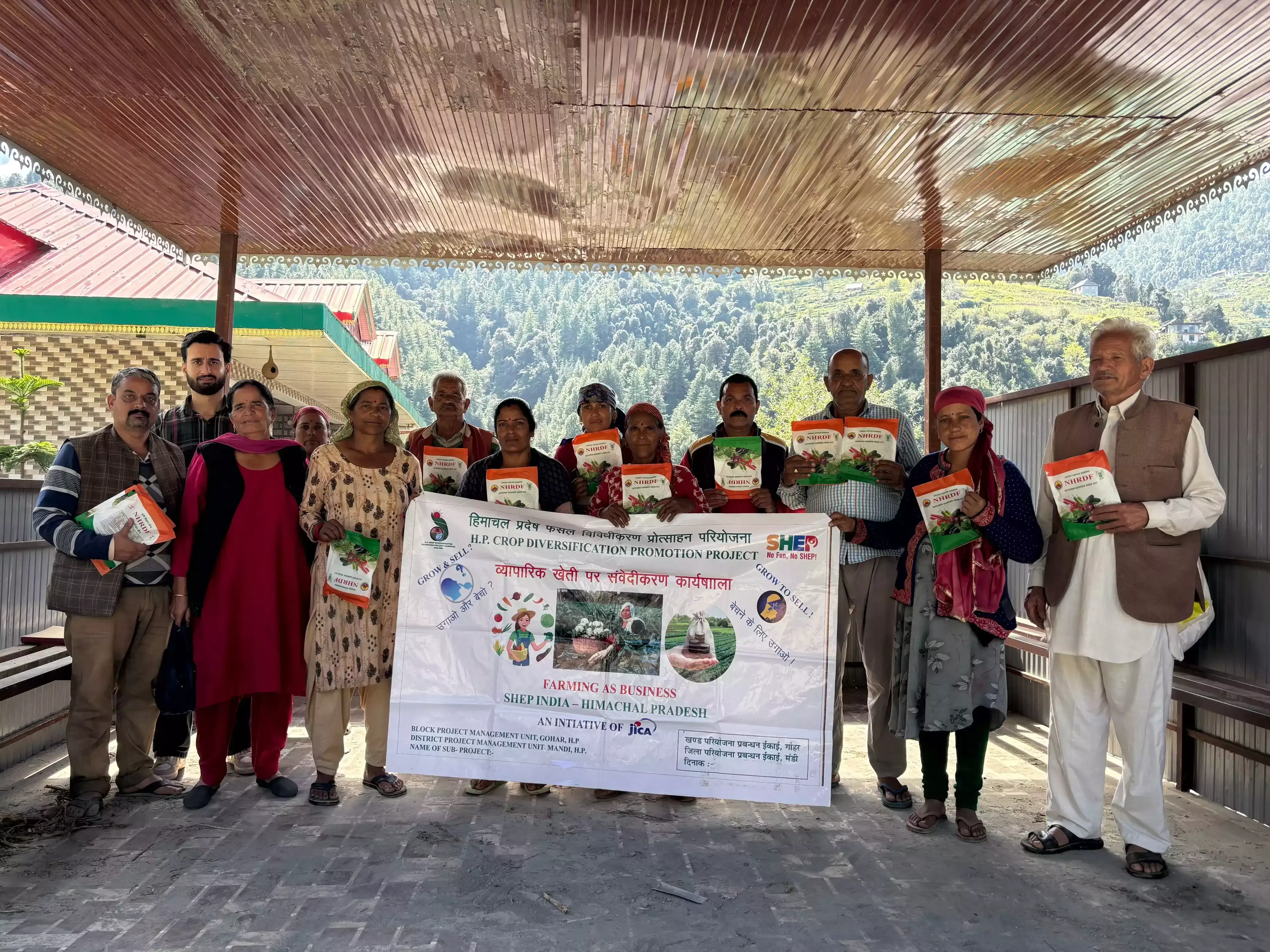 Mandi: महिलाओं में पोषण जागरूकता बढ़ाने को जायका योजना के तहत बांटी किट्स Mandi: महिलाओं में पोषण जागरूकता बढ़ाने को जायका योजना के तहत बांटी किट्स