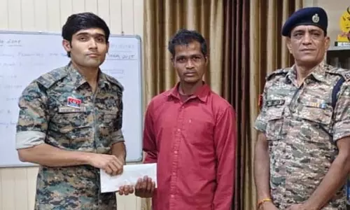 ITBP जवानों को निशाना बनाने वाले नक्सली का सरेंडर ITBP जवानों को निशाना बनाने वाले नक्सली का सरेंडर
