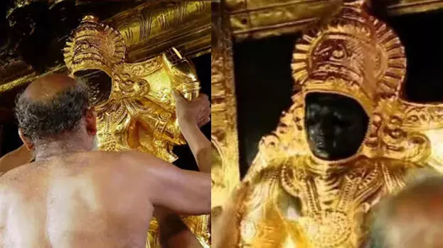 kerala: स्वर्ण प्लेटों से सजी द्वारपालक मूर्ति, सबरीमाला मंदिर में पूजा का शुभारंभ kerala: स्वर्ण प्लेटों से सजी द्वारपालक मूर्ति, सबरीमाला मंदिर में पूजा का शुभारंभ