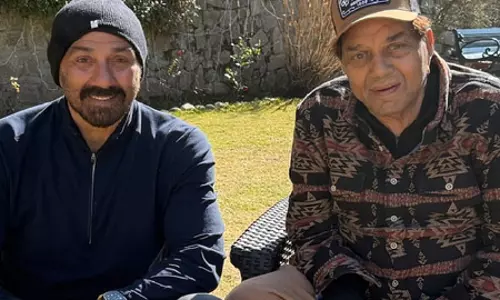 बर्थडे स्पेशल: डेब्यू के दौरान ही धर्मेंद्र ने लगा दी थी सनी देओल की क्लास, रातभर कराते थे काम बर्थडे स्पेशल: डेब्यू के दौरान ही धर्मेंद्र ने लगा दी थी सनी देओल की क्लास, रातभर कराते थे काम