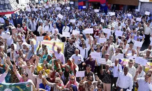 Himachal: पेंशनभोगियों ने नवंबर से राज्यव्यापी आंदोलन की चेतावनी दी