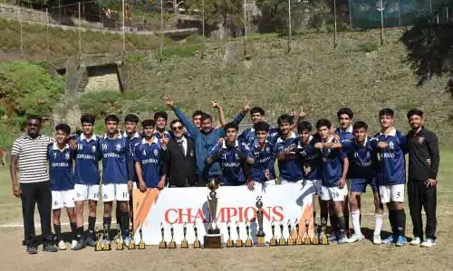 Himachal: फुटबॉल में सेंट एडवर्ड्स की जीत, रूट्स कंट्री ने बास्केटबॉल खिताब जीता