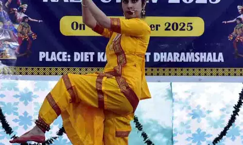 Dharamshala में मनाया गया जिला स्तरीय कला उत्सव Dharamshala में मनाया गया जिला स्तरीय कला उत्सव