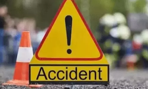 Maharashtra चंदाशाली घाट पर वाहन खाई में गिरा, 8 लोगों की मौत, 8 अन्य घायल Maharashtra चंदाशाली घाट पर वाहन खाई में गिरा, 8 लोगों की मौत, 8 अन्य घायल