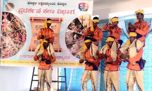 लोक कला को बचाएँ और विकसित करें: Prof. B.K. Ravi लोक कला को बचाएँ और विकसित करें: Prof. B.K. Ravi