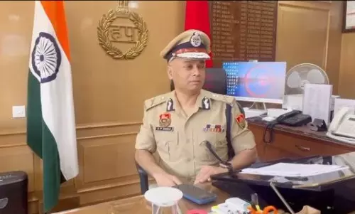 Chandigarh: भीड़ और मॉब में अंतर समझकर पुलिस करें सतर्क Chandigarh: भीड़ और मॉब में अंतर समझकर पुलिस करें सतर्क
