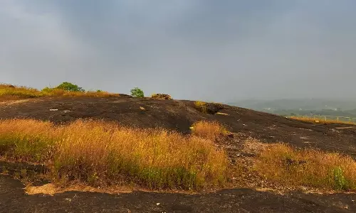 Kerala :  कोल्लम की मारुतिमाला पहाड़ी से गिरने से 9वीं कक्षा की छात्रा की मौत