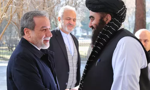 Iran ने कहा, पाक-अफगान तनाव कम करने में मदद के लिए तैयार Iran ने कहा, पाक-अफगान तनाव कम करने में मदद के लिए तैयार