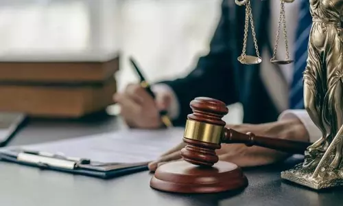 विकास कार्यों के नाम पर सरकारी धन का दुरुपयोग विकास कार्यों के नाम पर सरकारी धन का दुरुपयोग