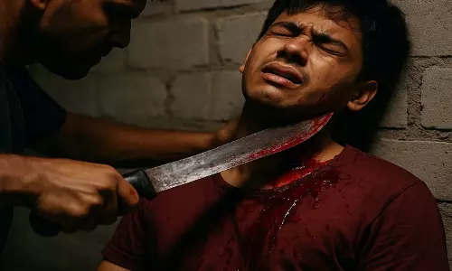 धारदार हथियार से युवक पर जानलेवा हमला, आरोपी फरार धारदार हथियार से युवक पर जानलेवा हमला, आरोपी फरार