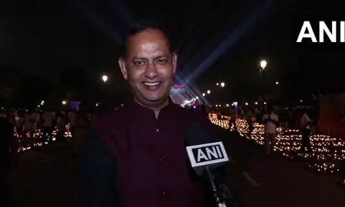 दिल्ली मंत्री रविंदर इंद्राज सिंह ने दीपोत्सव और धनतेरस पर साझा किया नया संकल्प दिल्ली मंत्री रविंदर इंद्राज सिंह ने दीपोत्सव और धनतेरस पर साझा किया नया संकल्प