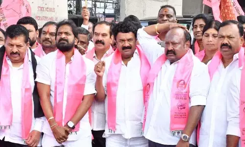 कांग्रेस को Bc आरक्षण की मांगों को लागू करना चाहिए: तलसानी श्रीनिवास यादव कांग्रेस को Bc आरक्षण की मांगों को लागू करना चाहिए: तलसानी श्रीनिवास यादव