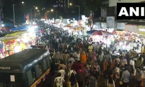 मुंबई के बाजारों में दिवाली शॉपिंग की रौनक, 20 अक्टूबर से शुरू होगा त्योहार