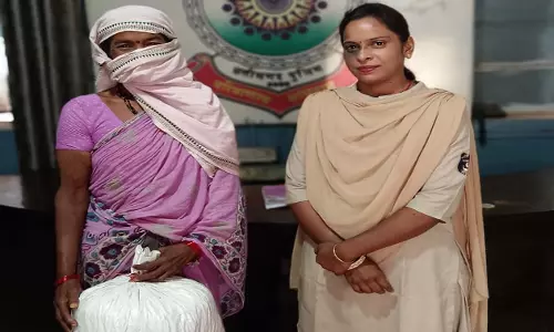 ऑपरेशन विश्वास में बड़ी सफलता, 4 किलो गांजा के साथ ए. पुष्पा गिरफ्तार ऑपरेशन विश्वास में बड़ी सफलता, 4 किलो गांजा के साथ ए. पुष्पा गिरफ्तार