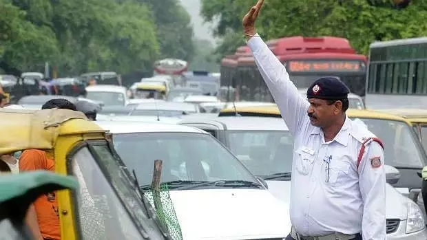 होलकर स्टेडियम में इंडिया बनाम इंग्लैंड महिला वनडे इंटरनेशनल वर्ल्ड कप मैच के लिए ट्रैफिक एडवाइजरी जारी होलकर स्टेडियम में इंडिया बनाम इंग्लैंड महिला वनडे इंटरनेशनल वर्ल्ड कप मैच के लिए ट्रैफिक एडवाइजरी जारी