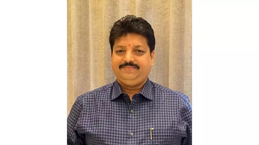 Karnataka : होटल मालिकों के एसोसिएशन ने कन्नड़ नेमबोर्ड नियम का समर्थन किया Karnataka : होटल मालिकों के एसोसिएशन ने कन्नड़ नेमबोर्ड नियम का समर्थन किया