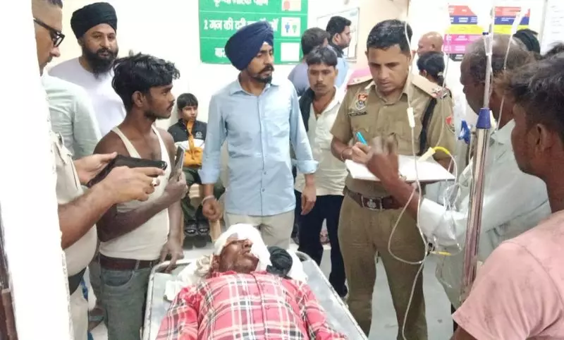 Haryana : लापरवाही से चलाई गई कार से 8 लोग घायल, वाहनों को नुकसान Haryana : लापरवाही से चलाई गई कार से 8 लोग घायल, वाहनों को नुकसान