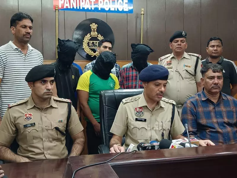 Panipat पुलिस ने दोस्त की हत्या के आरोप में 3 लोगों को गिरफ्तार किया Panipat पुलिस ने दोस्त की हत्या के आरोप में 3 लोगों को गिरफ्तार किया