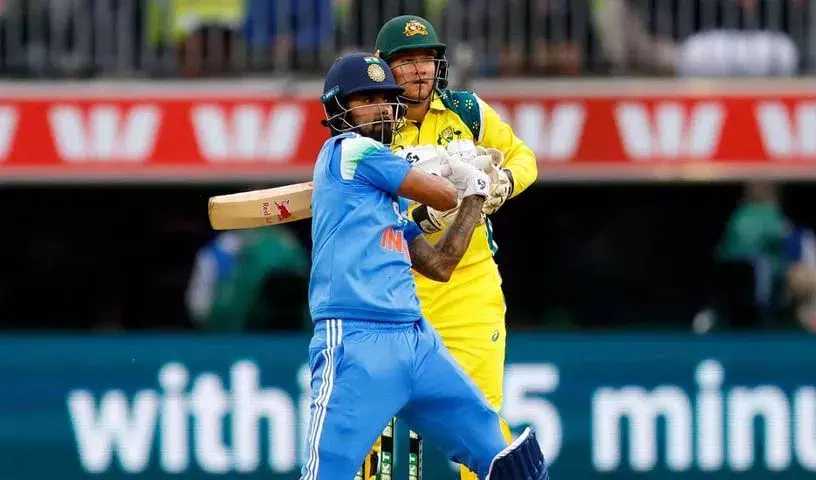 भारत ने ऑस्ट्रेलिया के खिलाफ बनाए 136 रन, Kl Rahul के बाद नीतीश की शानदार बल्लेबाजी भारत ने ऑस्ट्रेलिया के खिलाफ बनाए 136 रन, Kl Rahul के बाद नीतीश की शानदार बल्लेबाजी
