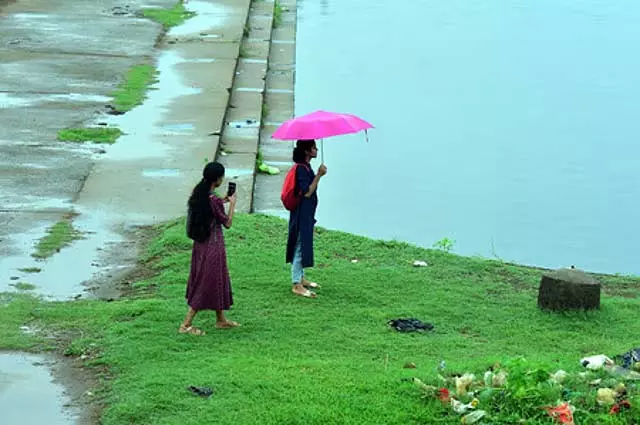 अगले 7 दिनों तक Tamil Nadu में भारी बारिश की संभावना अगले 7 दिनों तक Tamil Nadu में भारी बारिश की संभावना
