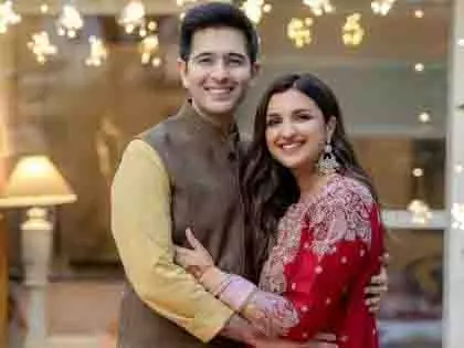 चोपड़ा-चड्ढा परिवार में खुशखबरी, कपल के घर बेटे का जन्म चोपड़ा-चड्ढा परिवार में खुशखबरी, कपल के घर बेटे का जन्म