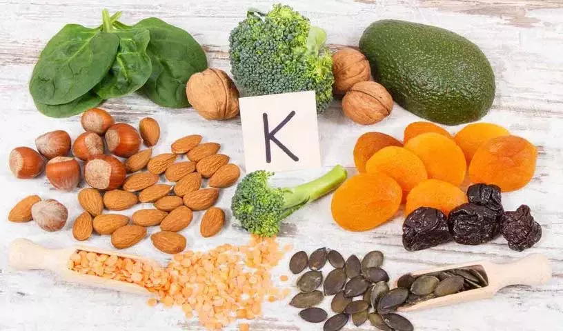 हमें Vitamin K की ज़रूरत क्यों है? हम इसे किन खाद्य पदार्थों से प्राप्त कर सकते हैं? हमें Vitamin K की ज़रूरत क्यों है? हम इसे किन खाद्य पदार्थों से प्राप्त कर सकते हैं?