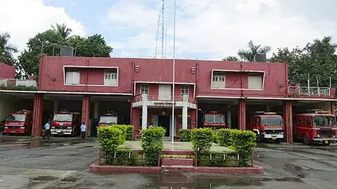 MP : 5 साल की बच्ची को सांप ने काटा, परिवार उसे वेनम टेस्ट के लिए हॉस्पिटल ले गया MP : 5 साल की बच्ची को सांप ने काटा, परिवार उसे वेनम टेस्ट के लिए हॉस्पिटल ले गया