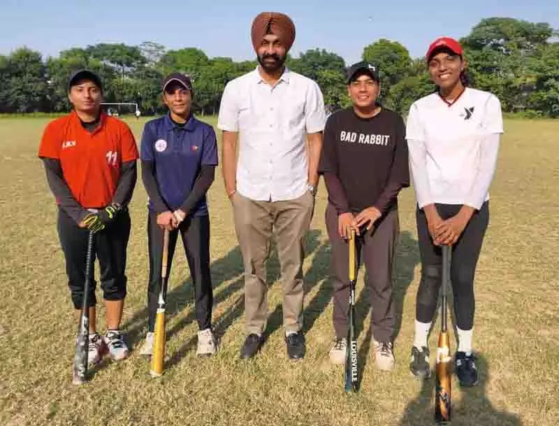 महिला बेसबॉल एशिया कप के लिए चुनी गईं Punjab की पांच खिलाड़ियों ने वित्तीय राहत की मांग की महिला बेसबॉल एशिया कप के लिए चुनी गईं Punjab की पांच खिलाड़ियों ने वित्तीय राहत की मांग की