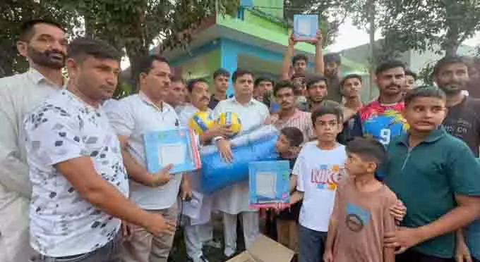 कांग्रेस ने Bishnah में हस्ताक्षर अभियान शुरू किया कांग्रेस ने Bishnah में हस्ताक्षर अभियान शुरू किया