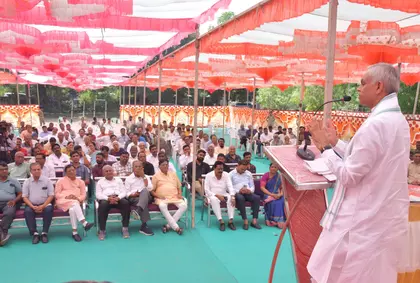 पर्यावरण बचाने के लिए देसी गाय आधारित खेती पर जोर — Governor पर्यावरण बचाने के लिए देसी गाय आधारित खेती पर जोर — Governor