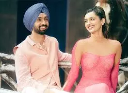 Manushi Chhillar ने ऑनलाइन आलोचनाओं का शानदार जवाब देकर जीता दिल Manushi Chhillar ने ऑनलाइन आलोचनाओं का शानदार जवाब देकर जीता दिल