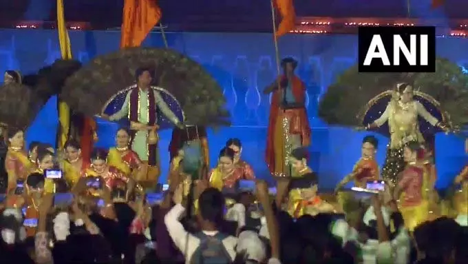 सरयू घाट पर दीपोत्सव, लेज़र और लाइट शो में रामलीला का मंचन सरयू घाट पर दीपोत्सव, लेज़र और लाइट शो में रामलीला का मंचन