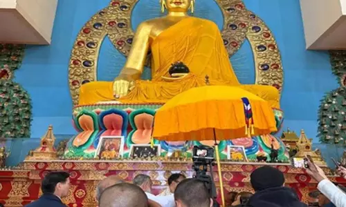 रूस के कलमीकिया में भगवान बुद्ध के पवित्र अवशेषों की प्रदर्शनी आयोजित, 50,000 श्रद्धालु हुए शामिल रूस के कलमीकिया में भगवान बुद्ध के पवित्र अवशेषों की प्रदर्शनी आयोजित, 50,000 श्रद्धालु हुए शामिल
