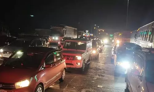Viralimalai : टोल बूथ पर फास्ट टैग सर्विस ठीक हो रही है Viralimalai : टोल बूथ पर फास्ट टैग सर्विस ठीक हो रही है