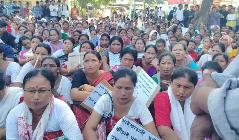 Assam: लाइका परिवारों ने दी चेतावनी, 10 दिन में पुनर्वास नहीं हुआ तो तेज होगा विरोध Assam: लाइका परिवारों ने दी चेतावनी, 10 दिन में पुनर्वास नहीं हुआ तो तेज होगा विरोध