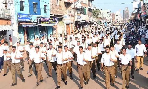 Chittapur : तहसीलदार ने RSS जुलूस की इजाज़त देने से मना कर दिया