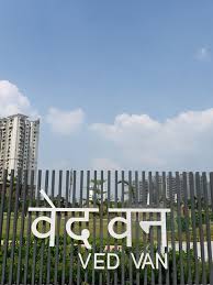 Noida Sec 78 के स्थानीय लोगों ने खराब रखरखाव को लेकर वेदवन पार्क के ऑडिट की मांग की